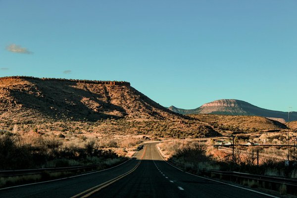 Como os acessórios automotivos melhoram a performance do veículo?